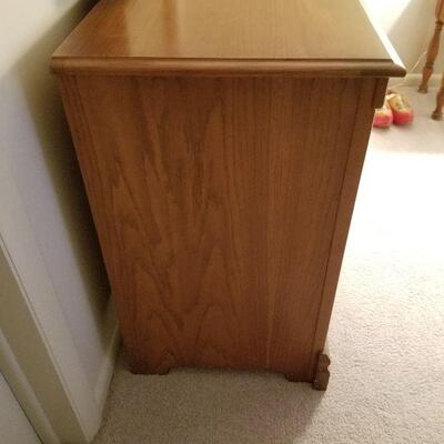 40 - 6 Drawer Dresser w/Mirror