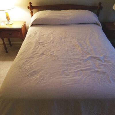 43 - Full Size Bed