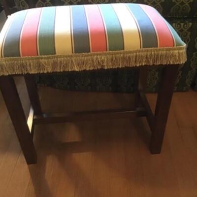 B529 Upholstered Piano Bench / Stool 