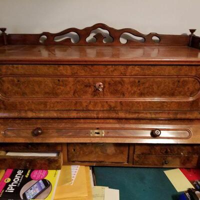 50 - Vintage Roll Top Desk