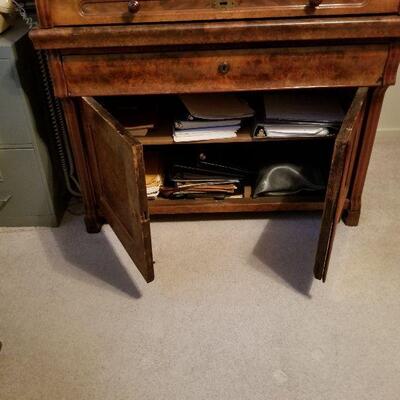 50 - Vintage Roll Top Desk