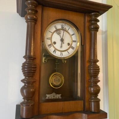 A534 Antique Wall Clock 