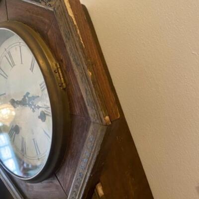 A536 Antique Wall Clock with Key 
