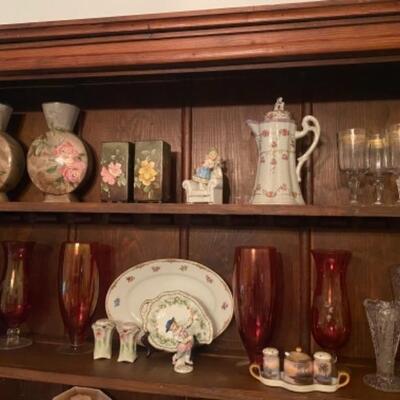 D556 Lot of Antique China & Glassware 