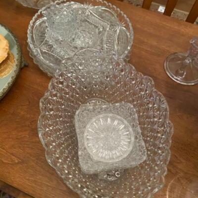 D577 Vintage Glassware Lot 