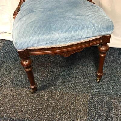 Lot 7 - Antique Victorian Parlor Chair LOCAL PICK UP ONLY