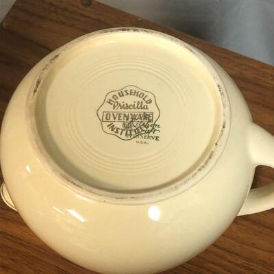Lot 22 - Priscilla 56 oz Floral Jug