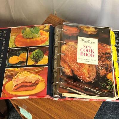 Lot 55 - 1970 3rd Printing Better Homes Cookbook
