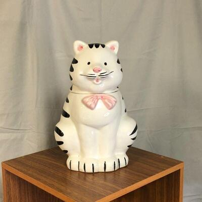 Lot 65 - Cat Cookie Jar