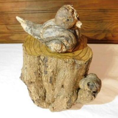 Natural Art Tree Stump with Carved Bird 10