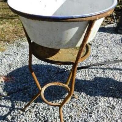 Iron Plant Stand with Enamel Bowl 16