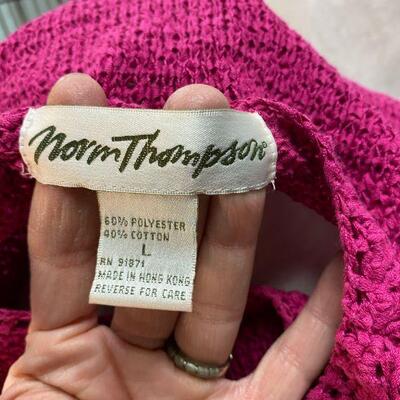 Norm Thompson Fuchsia Short Sleeve Sweater Blouse Size Large YD#020-1220-02039