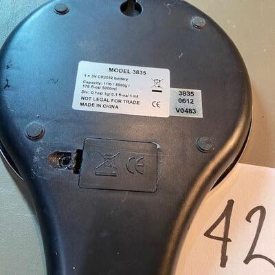 Lot 424 - Kitchen scale