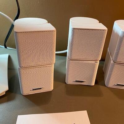 Lot 425 - Bose speakers