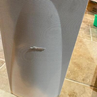 Lot 425 - Bose speakers