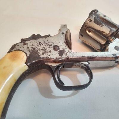 58 - Smith & Wesson Revolver