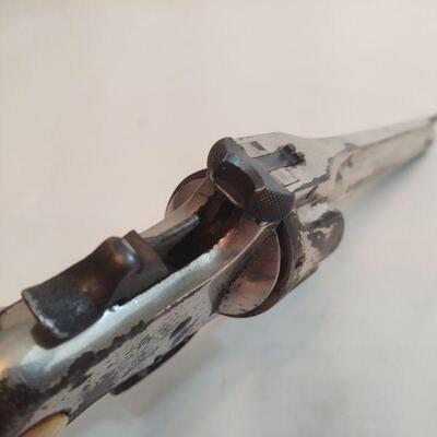 58 - Smith & Wesson Revolver