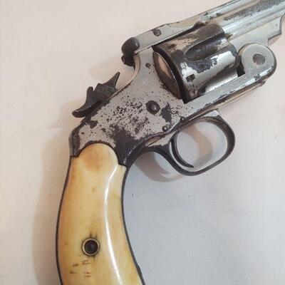 58 - Smith & Wesson Revolver