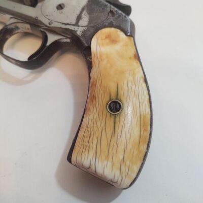 58 - Smith & Wesson Revolver