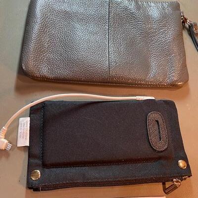 Lot 441 - power bank
