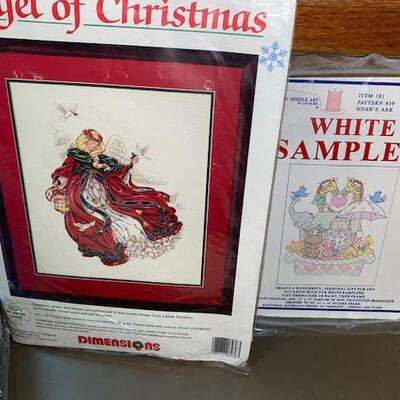 Lot 463 - Cross Stich Lot