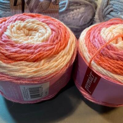 Lot 480 - yarn