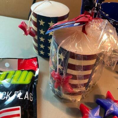 Lot  483 - 4th of July