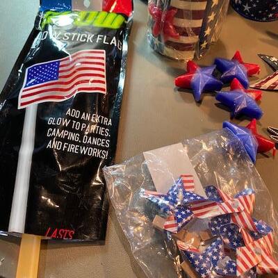 Lot  483 - 4th of July