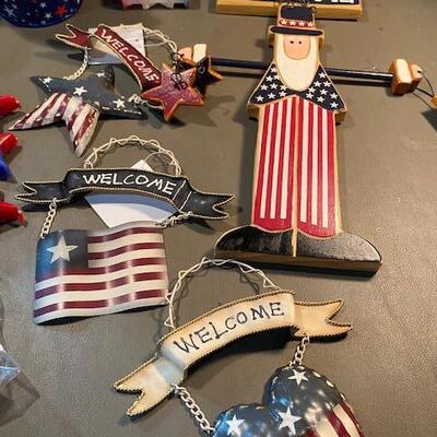 Lot  483 - 4th of July