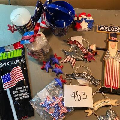 Lot  483 - 4th of July