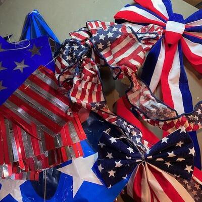 Lot 484 - 4th of July decs