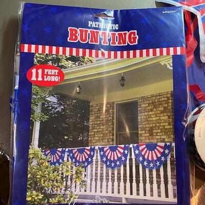 Lot 485 - 4th of July decs