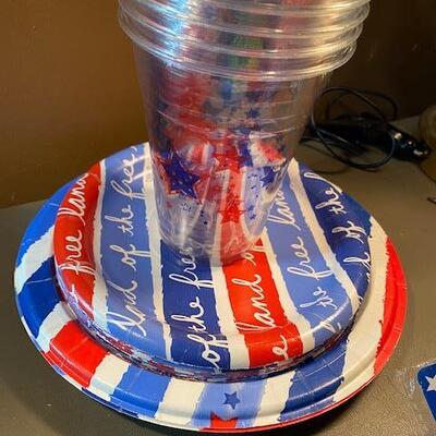 Lot 486 - 4th of July decs