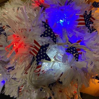 Lot 490 - 4th of july decs