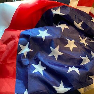Lot 491 - 4th of July decs 