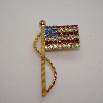 Rhinestone Flag Brooch, Old Glory Gold Tone Rhinestone Brooch, Patriotic Jewelry 