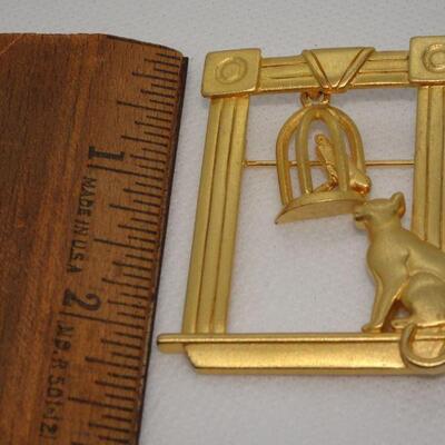 Fun Kitten checking out the birdy in the cage Brooch, Gold Tone 