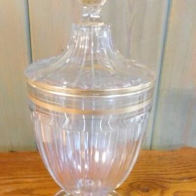 Large Footed Crystal Glass Lidded Dish with Gold Trim 13