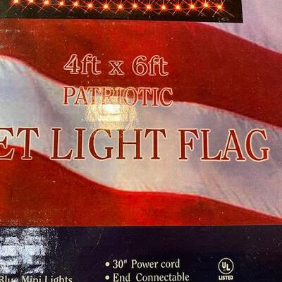 Lot 493 - American Flag light up