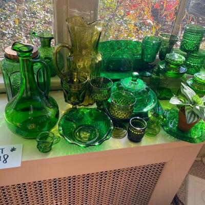 I648 Lot of Green Depression and Vintage Glassware