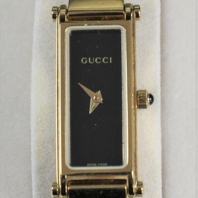 LOT#11J: Gucci Ladies 1500L Watch