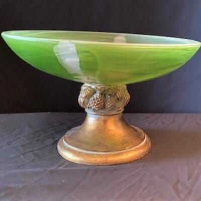 LOT#26LR: Hand-painted Art Glass Fruit Bowl