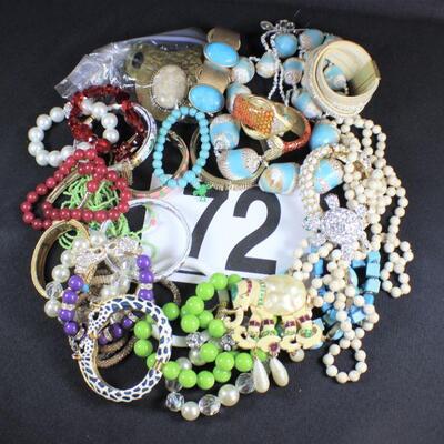 LOT#72J: Costume Jewelry Lot #2