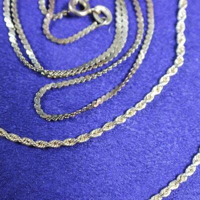 LOT#75J: Stamped 14K Gold Chains [8.1g]