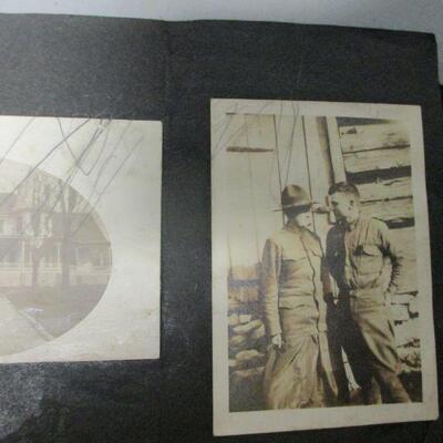 Lot 125 - Vintage Photos 