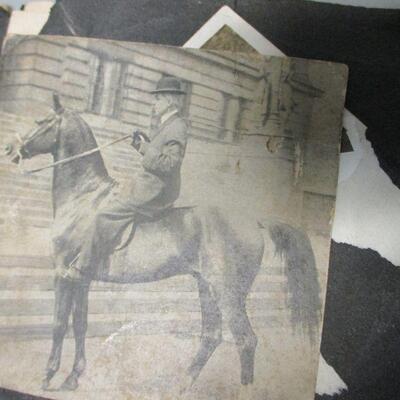 Lot 125 - Vintage Photos 