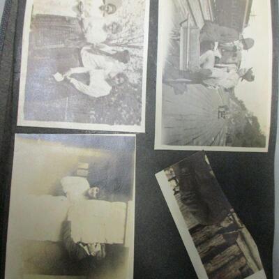 Lot 125 - Vintage Photos 