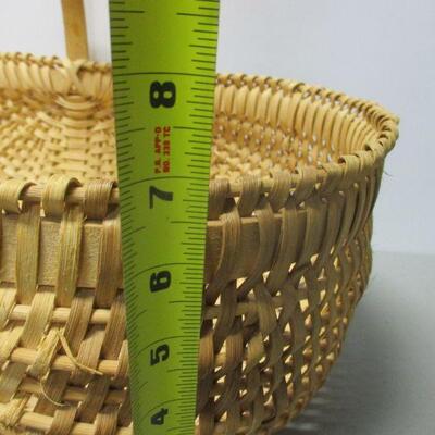 Lot 132 - Wicker Basket & Rings