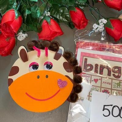 Lot 500 - Valentines Decor