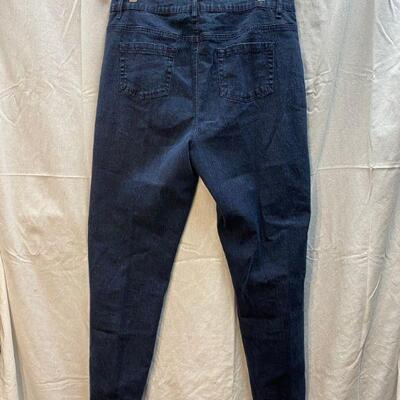 DG2 by Diane Gilman Medium Wash Stud Cuff Jeans Size 16T YD#020-1220-02064